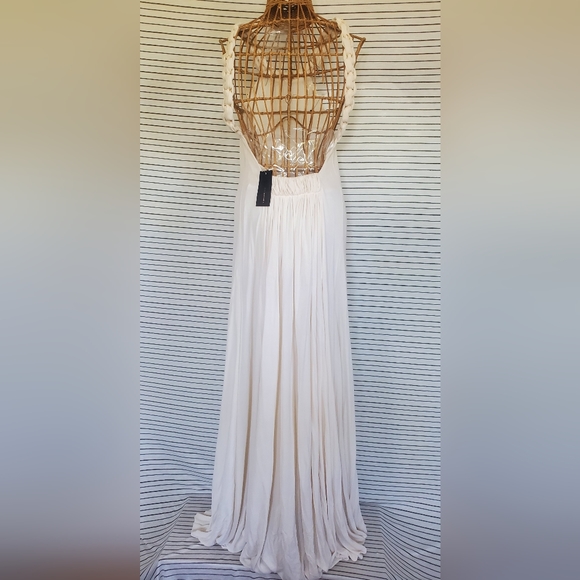 BCBG MAXAZRIA RUNWAY SILK  IVORY GOWN - DRESS BOHOBEACH WEDDING - Picture 2 of 9